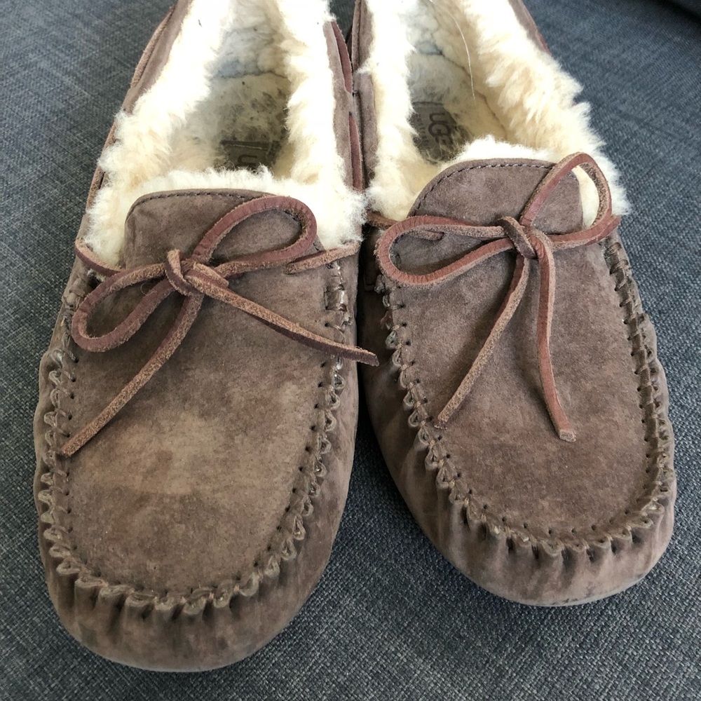 Ugg Moccasin - image 5